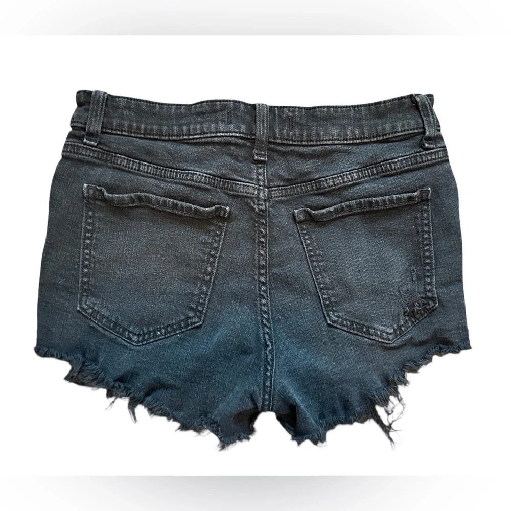 WILLOW & ROOT DENIM SHORTS